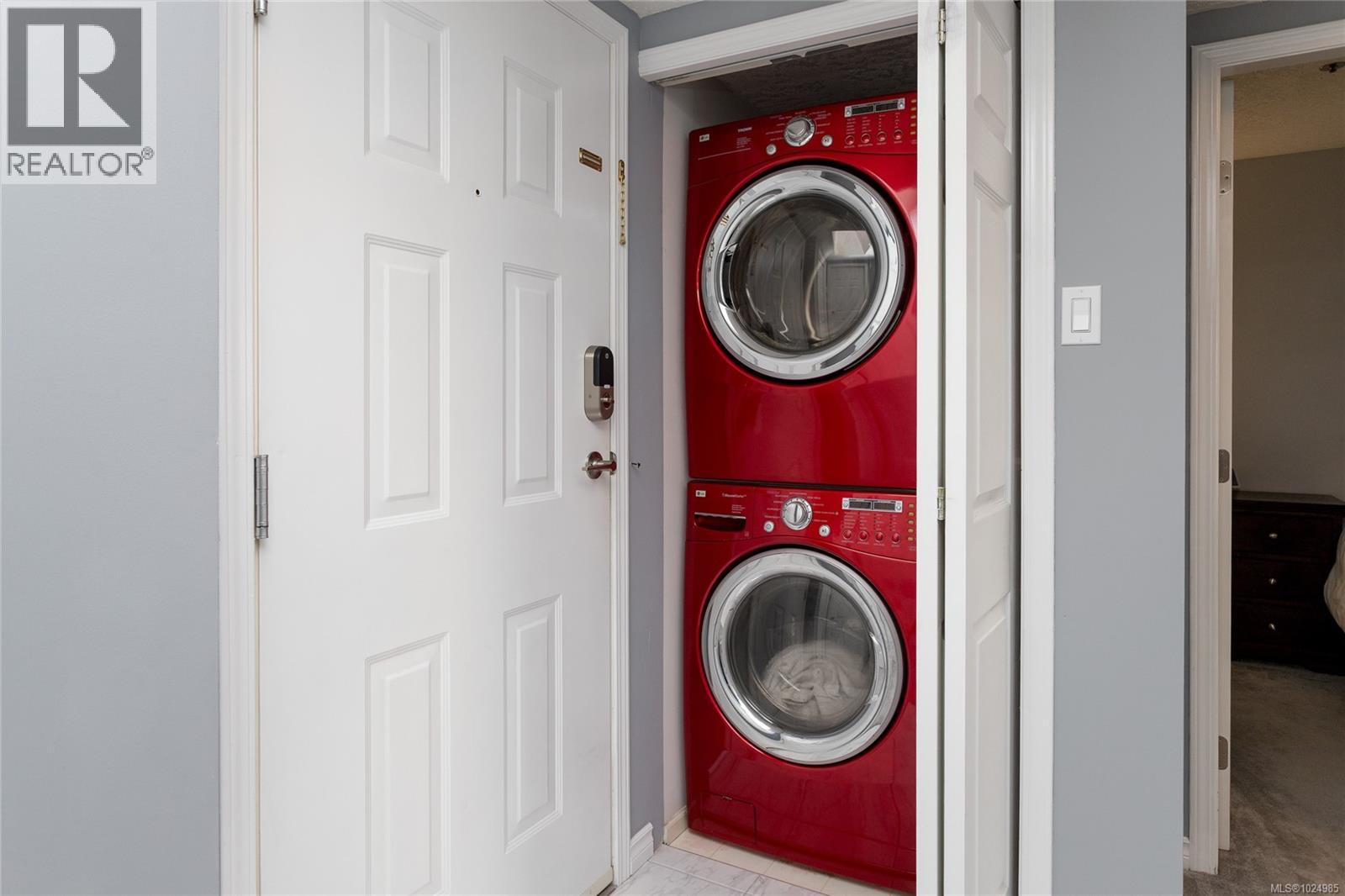 #408 520 DUNEDIN ST - 19