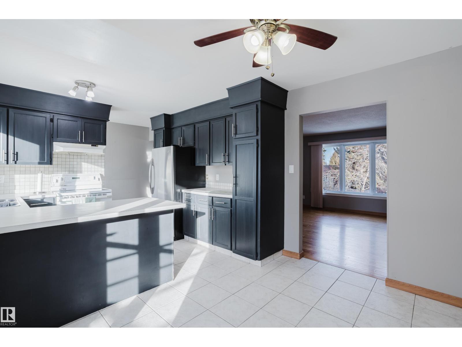 63 Merrywood CR, Sherwood Park