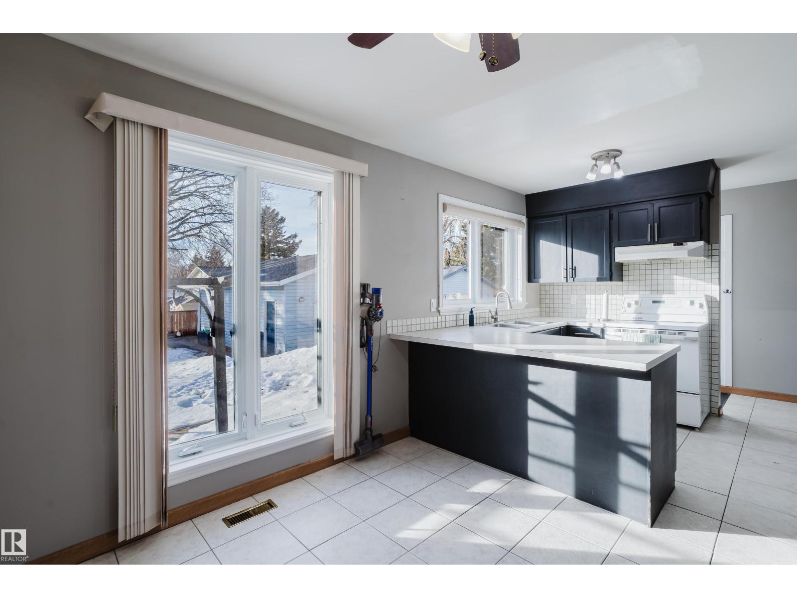 63 Merrywood CR, Sherwood Park