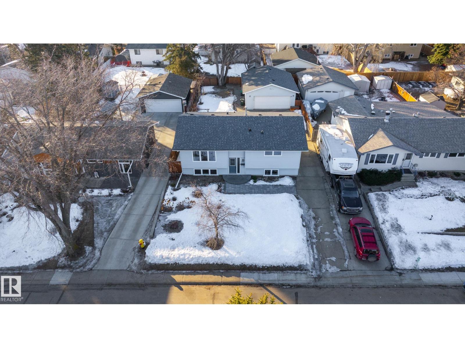 63 Merrywood CR, Sherwood Park