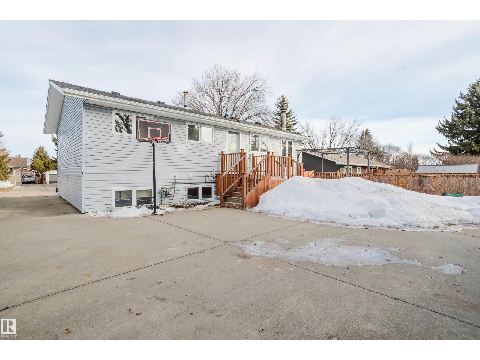 63 Merrywood CR, Sherwood Park