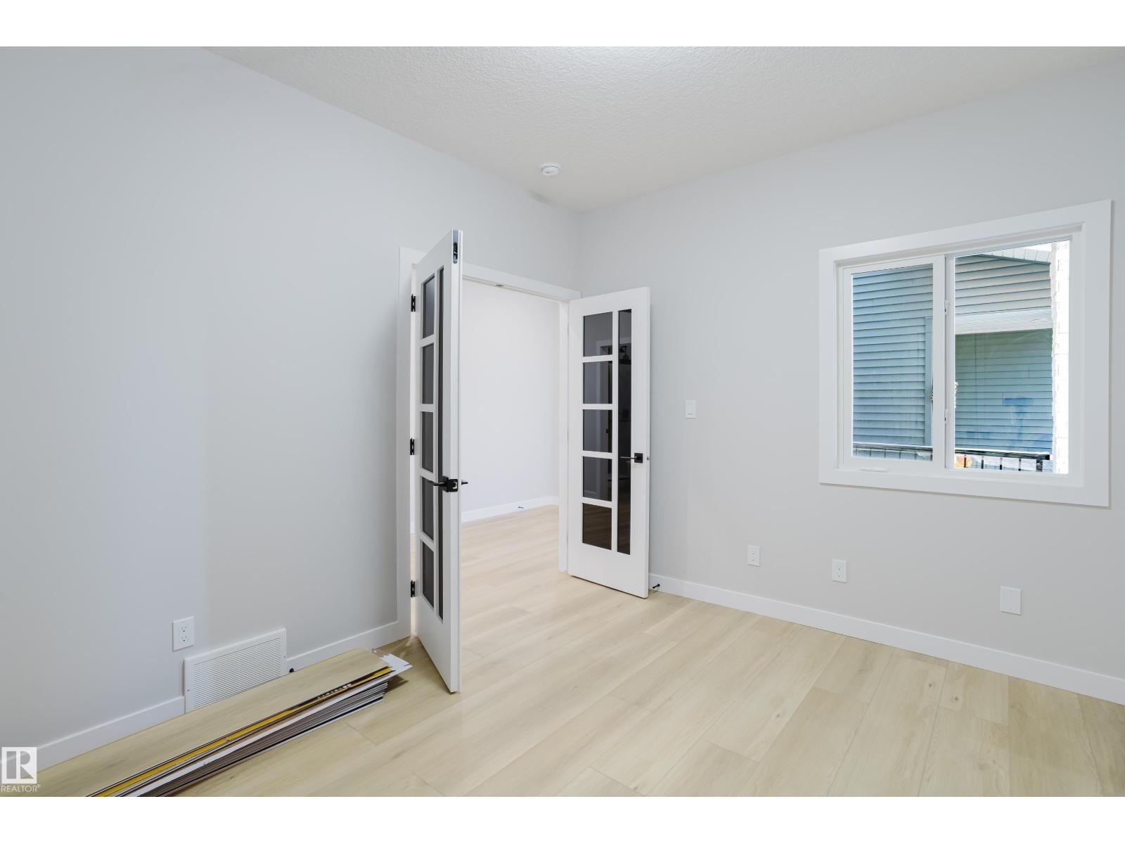 15108 14 ST NW, Edmonton