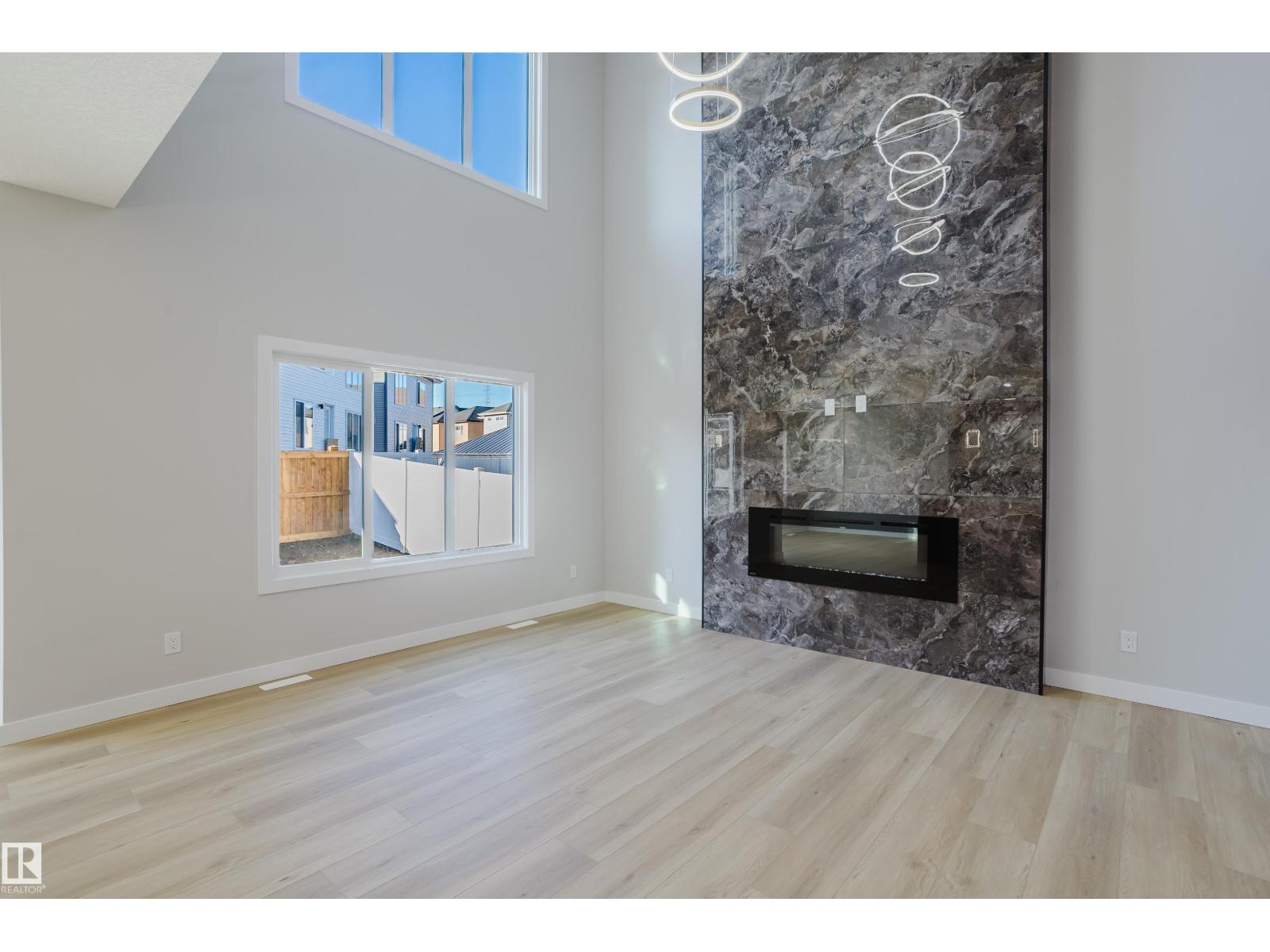 15108 14 ST NW, Edmonton