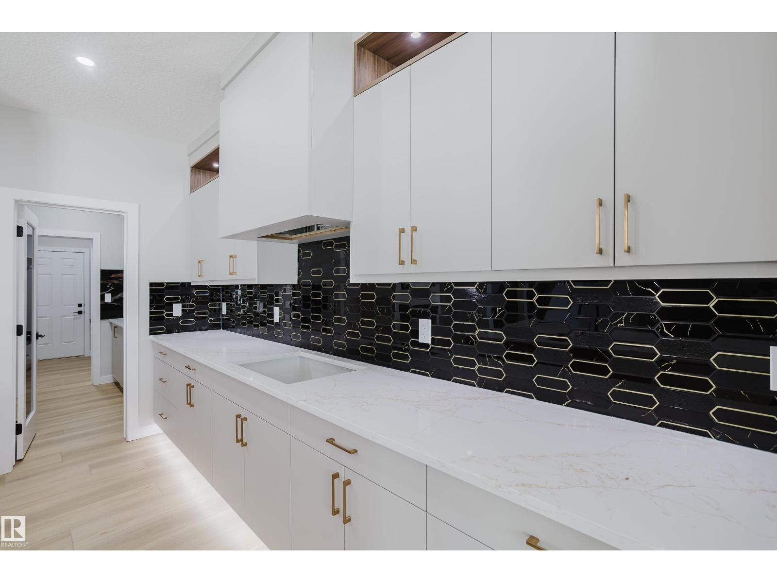 15108 14 ST NW, Edmonton