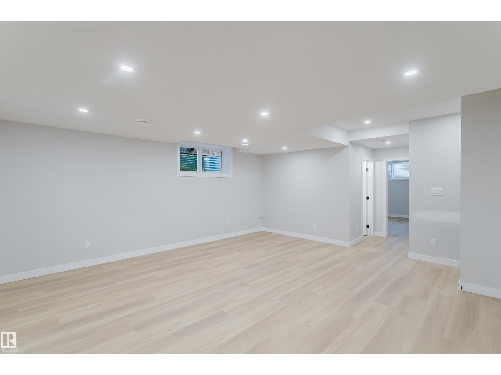 15108 14 ST NW, Edmonton