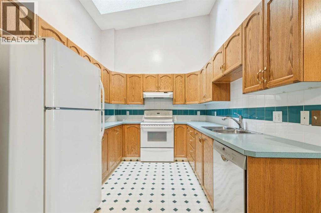 Single Family House Bungalow for Sale in  Harvest Oak Circle NE Harvest Hills Calgary 