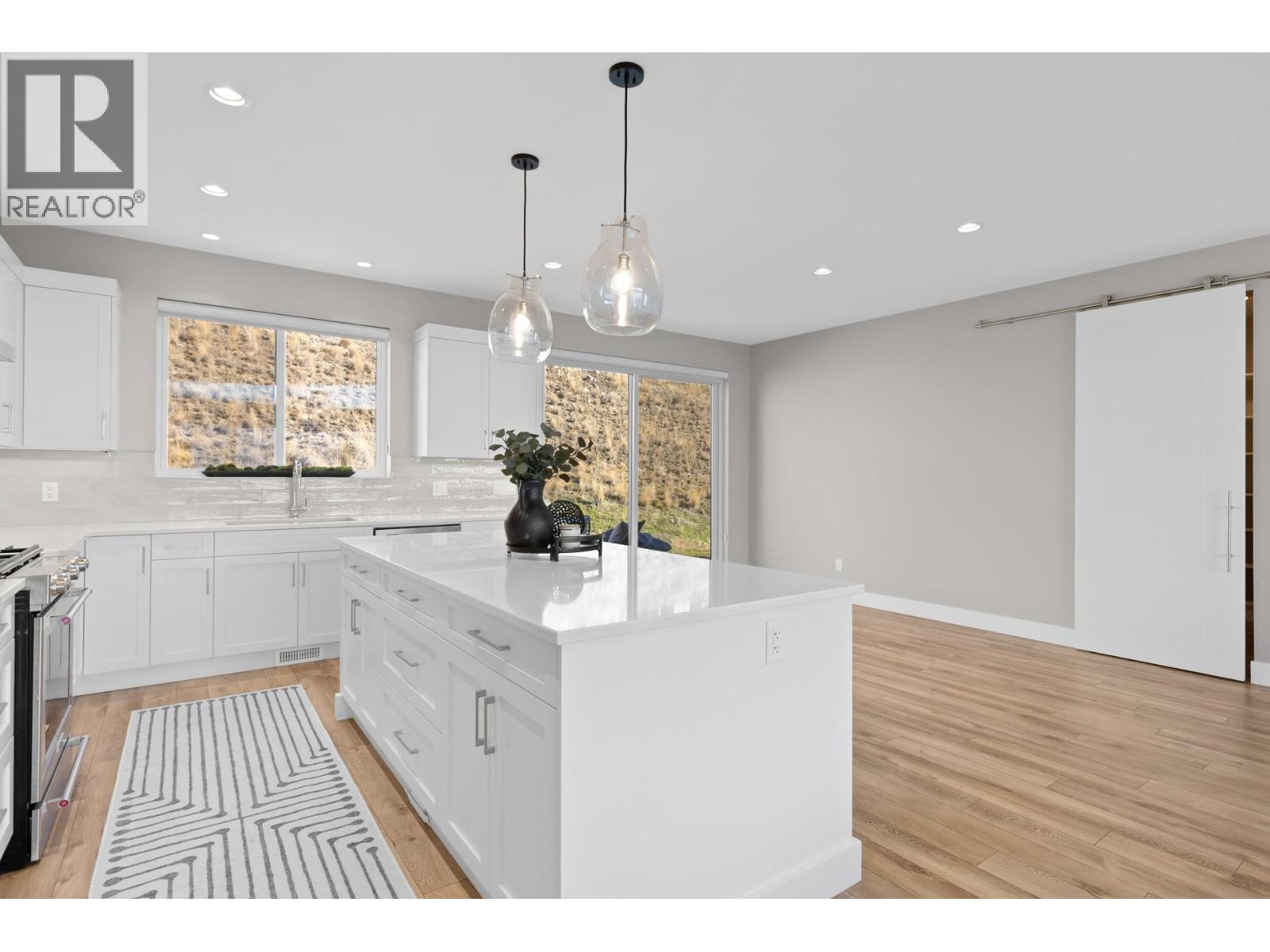 3605 Mckinley Beach Drive, Kelowna