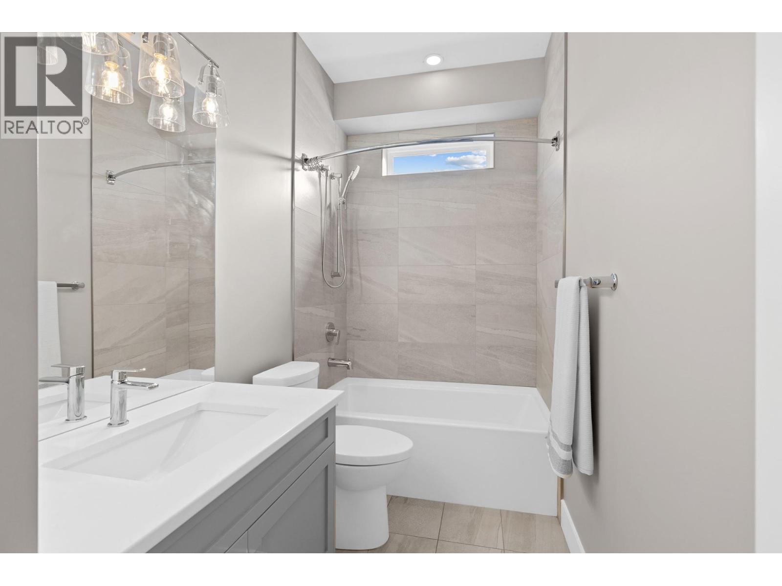 3605 Mckinley Beach Drive, Kelowna