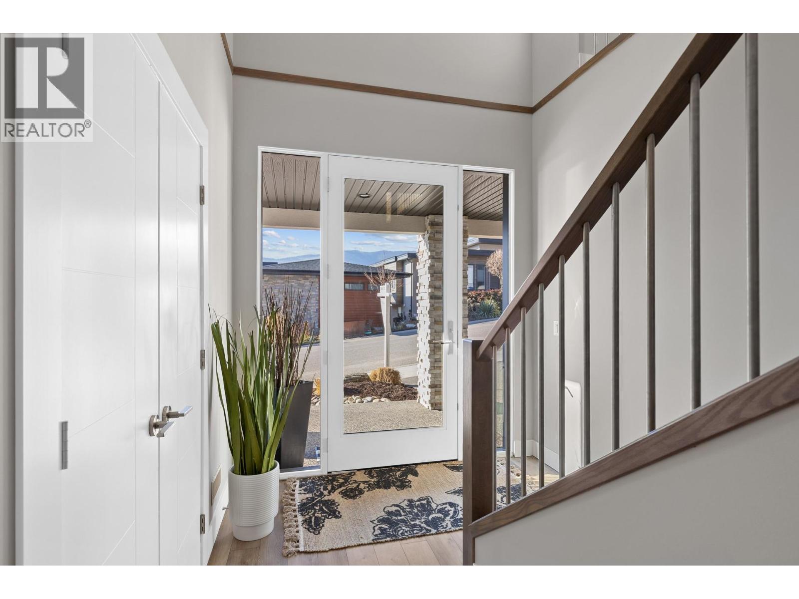 3605 Mckinley Beach Drive, Kelowna