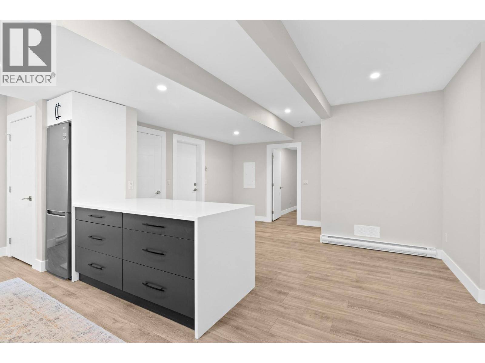 3605 Mckinley Beach Drive, Kelowna