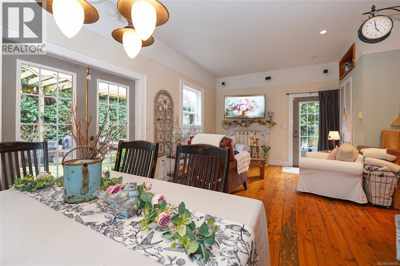  418 Hereward Road, Victoria