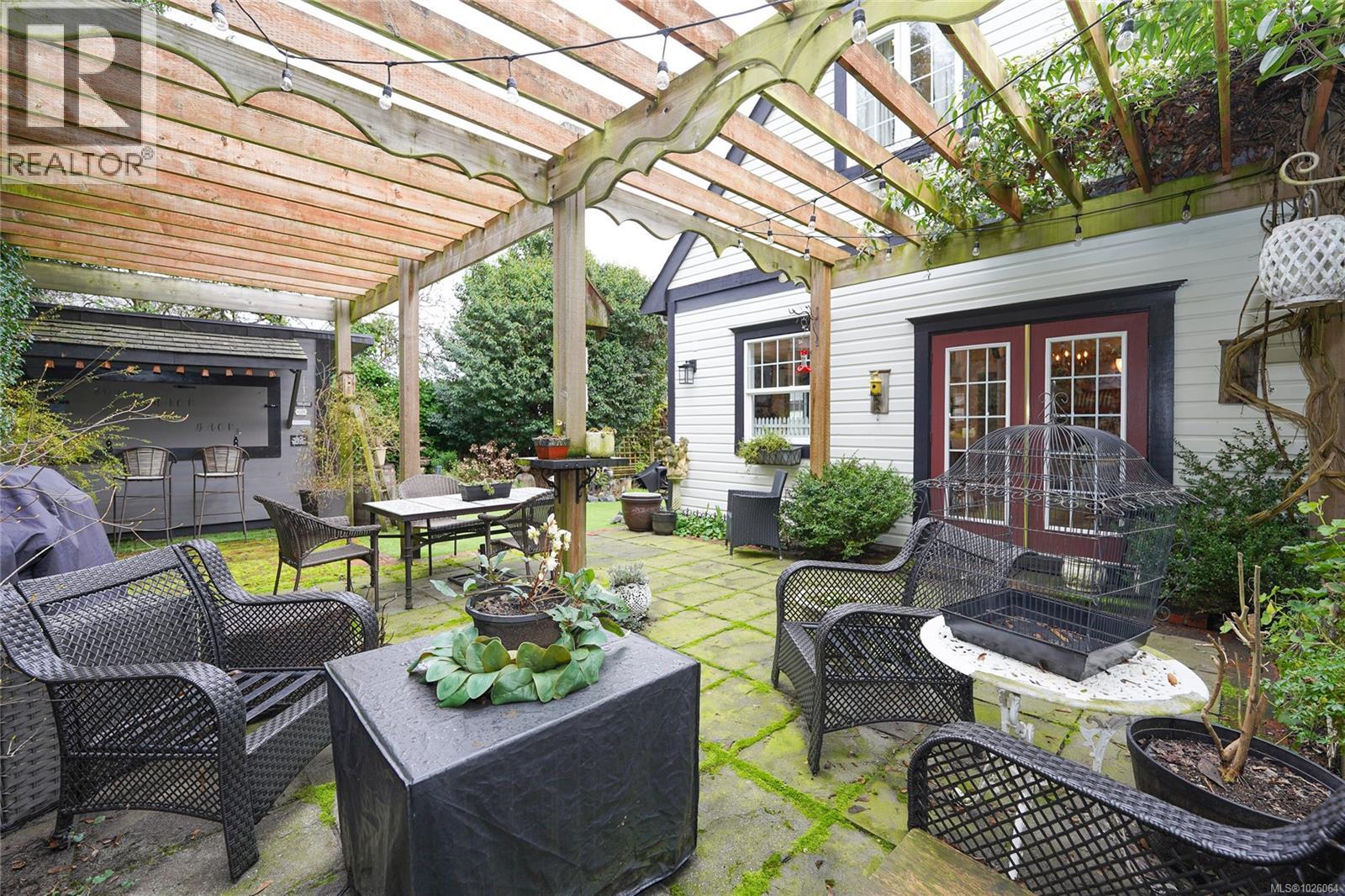  418 Hereward Road, Victoria