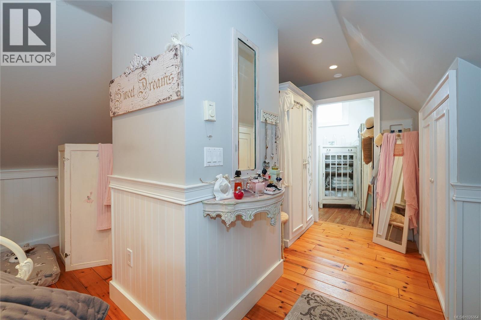  418 Hereward Road, Victoria