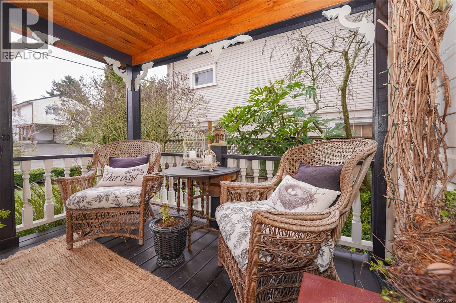  418 Hereward Road, Victoria