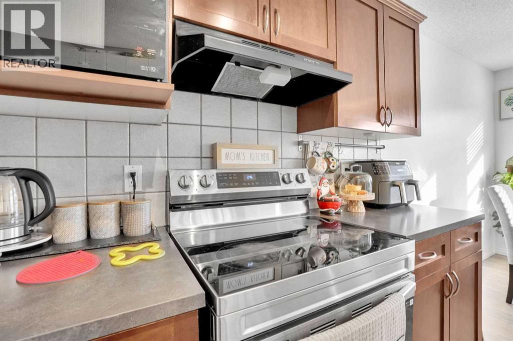 Single Family House for Sale in  Covebrook Place NE Coventry Hills Calgary 