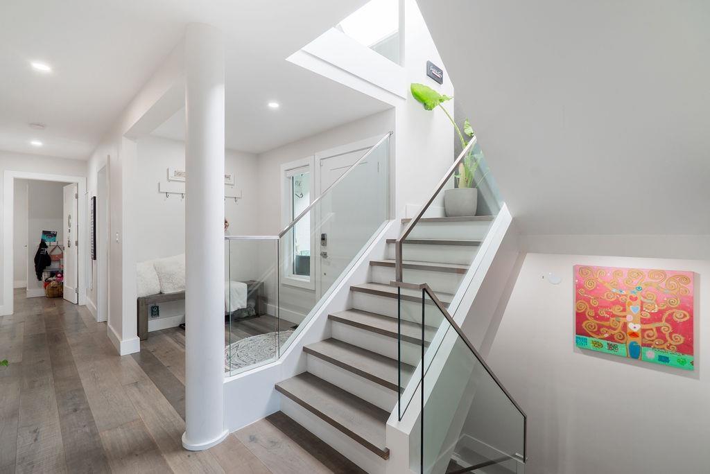 829 STEVENS STREET, White Rock