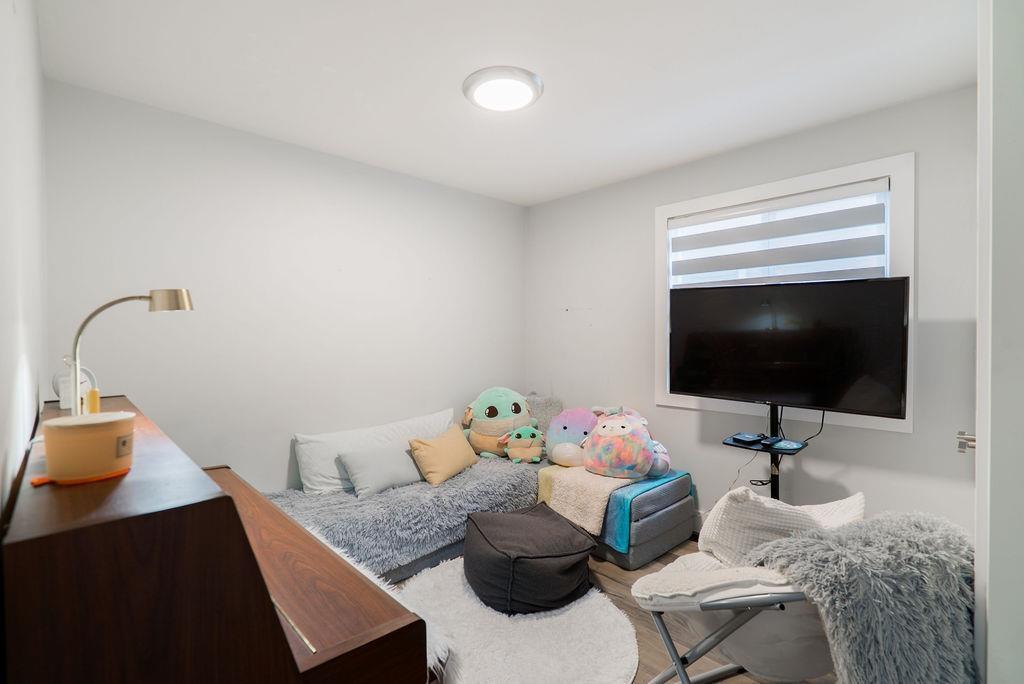 829 STEVENS STREET, White Rock