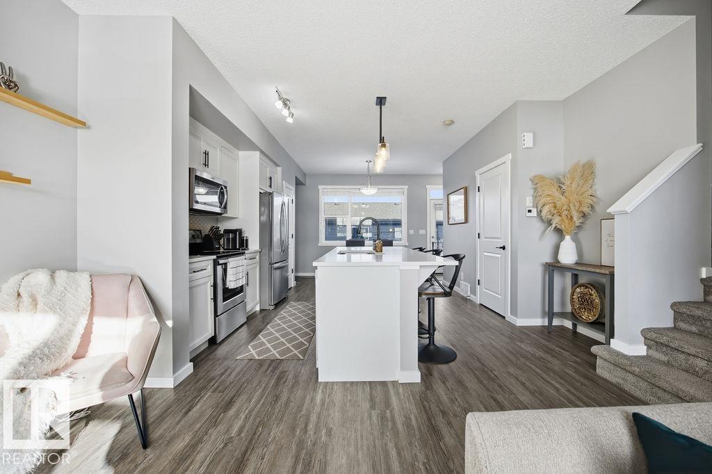 2306 GLENRIDDING BV SW, Edmonton