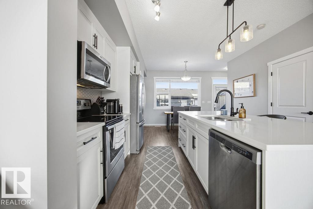 2306 GLENRIDDING BV SW, Edmonton