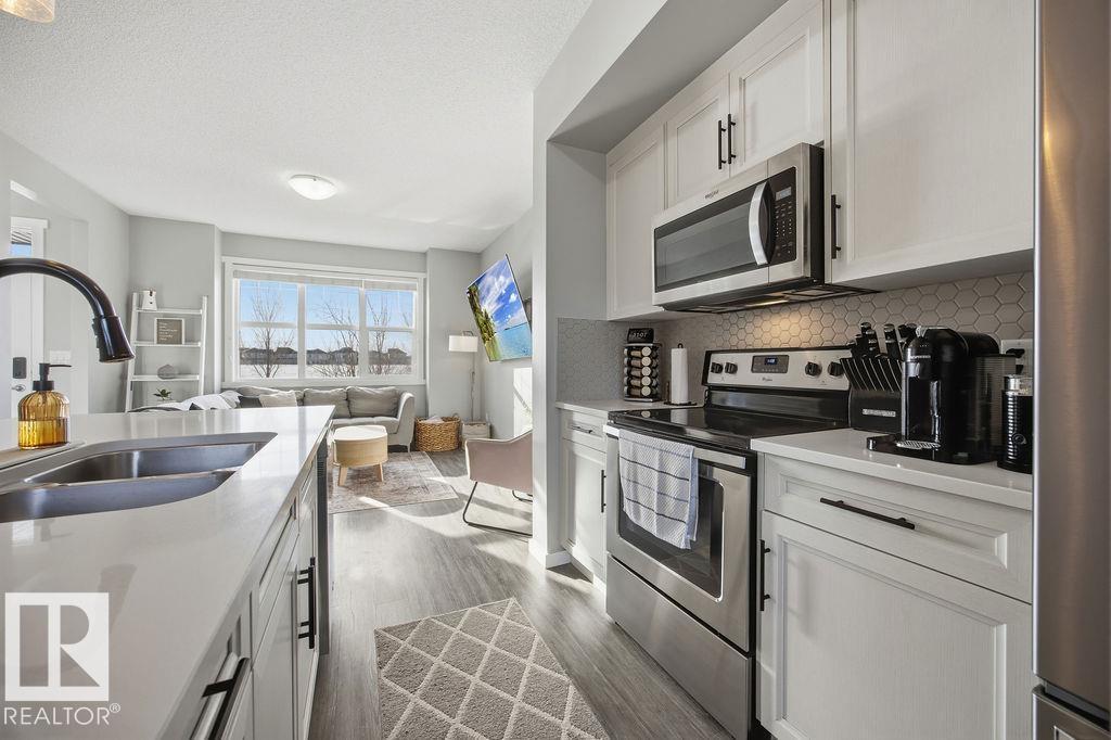 2306 GLENRIDDING BV SW, Edmonton