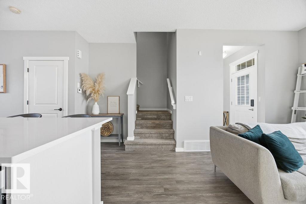 2306 GLENRIDDING BV SW, Edmonton