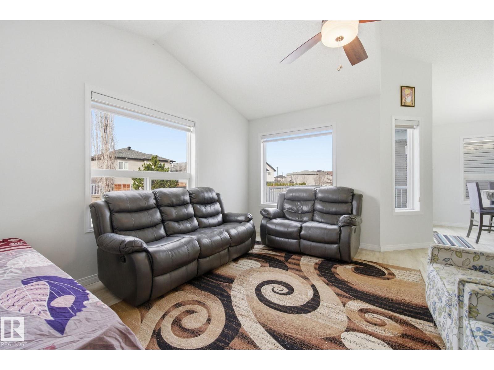 3248 22 ST NW, Edmonton