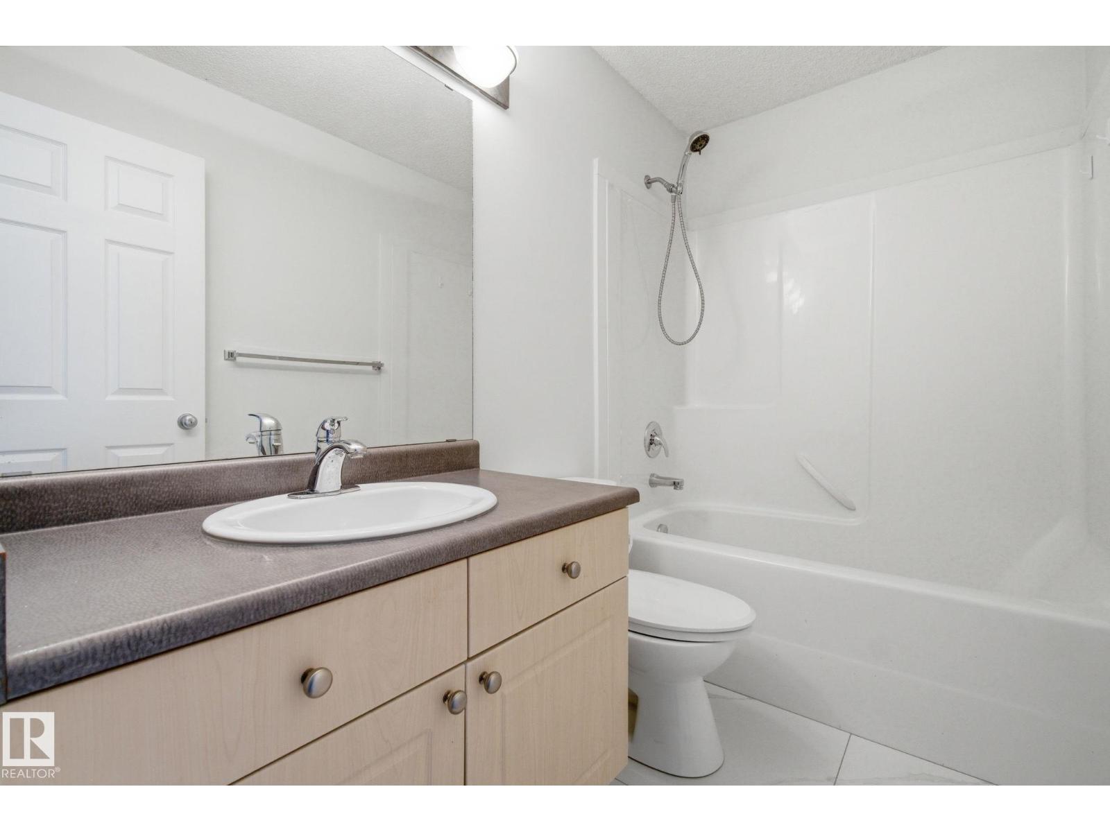 3248 22 ST NW, Edmonton