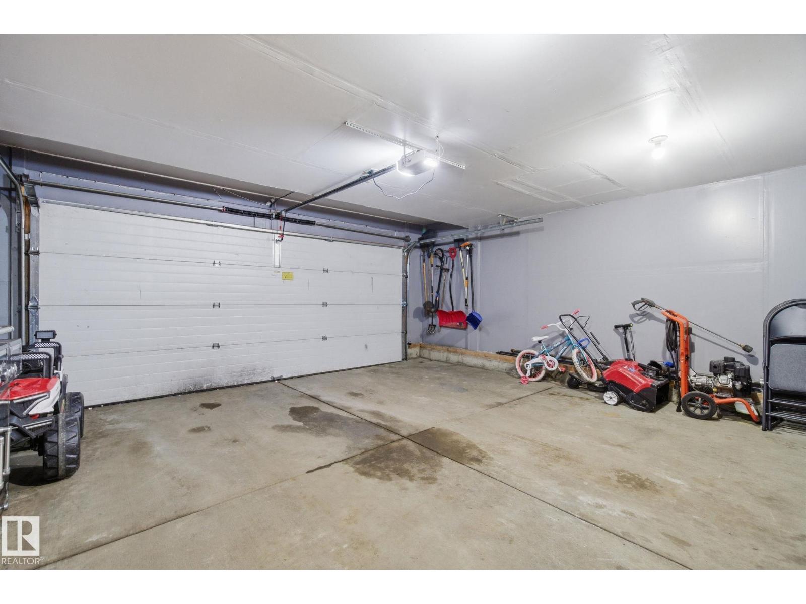 3248 22 ST NW, Edmonton