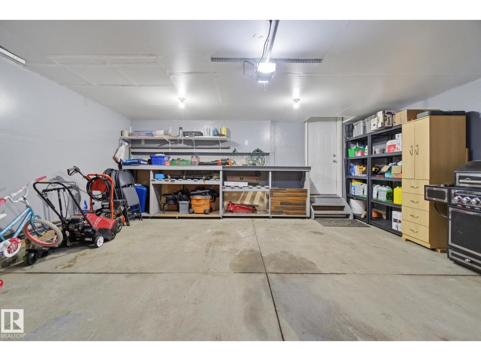 3248 22 ST NW, Edmonton