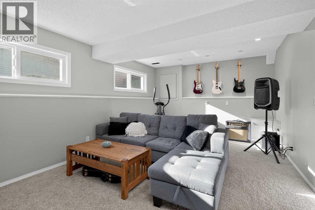 Single Family House Bi-level for Sale in  Mt Allan Circle SE McKenzie Lake Calgary 