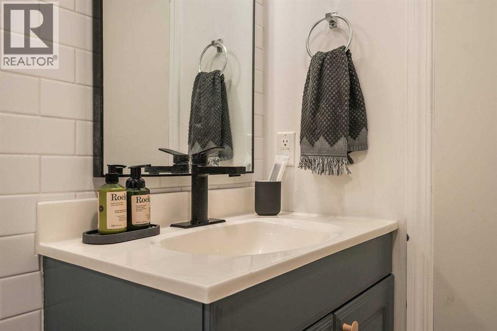 Single Family House Bungalow for Sale in  Alcott Road SE Acadia Calgary 