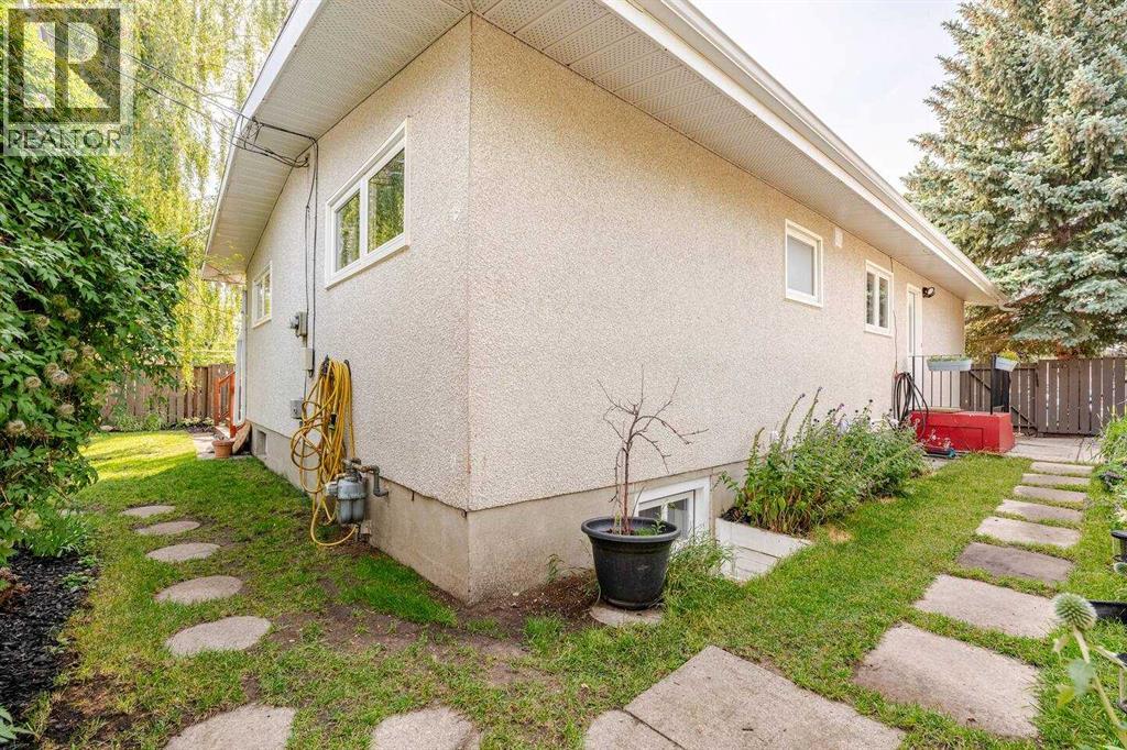 Single Family House Bungalow for Sale in  Alcott Road SE Acadia Calgary 