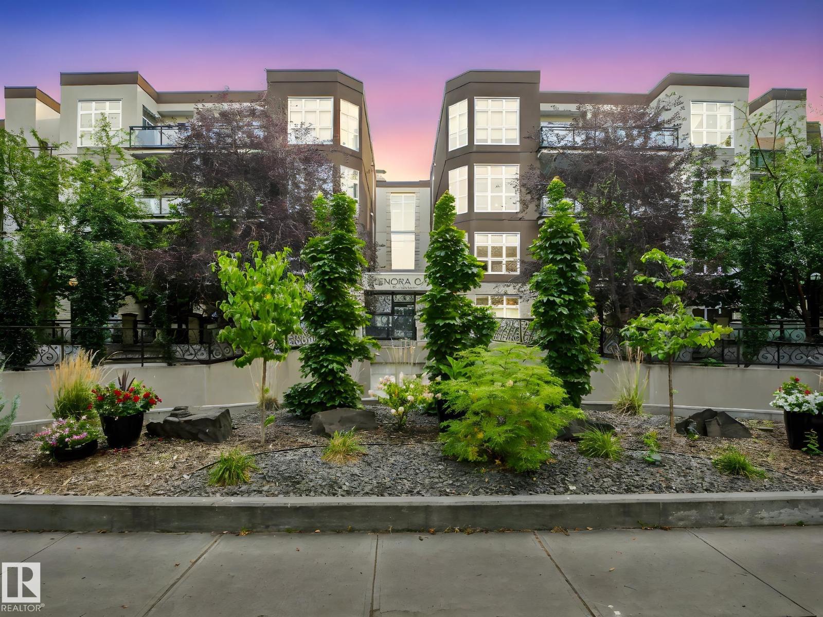 #200 10411 122 ST NW, Edmonton