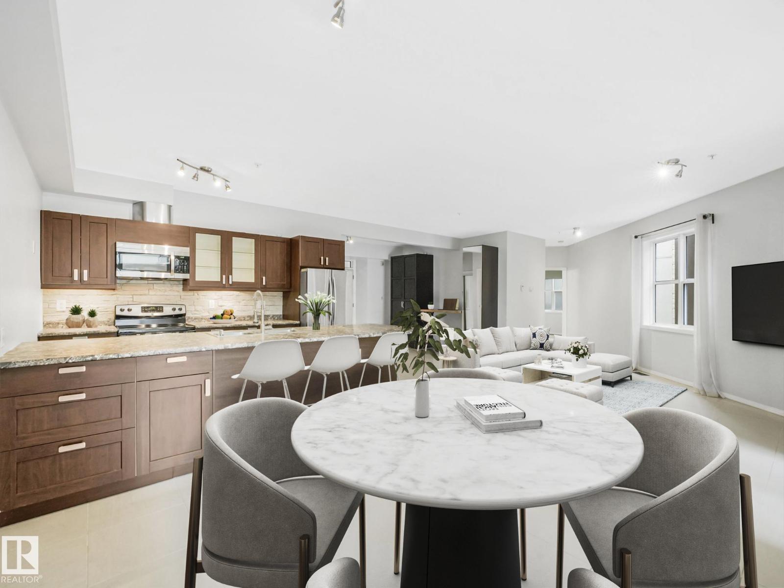 #200 10411 122 ST NW, Edmonton