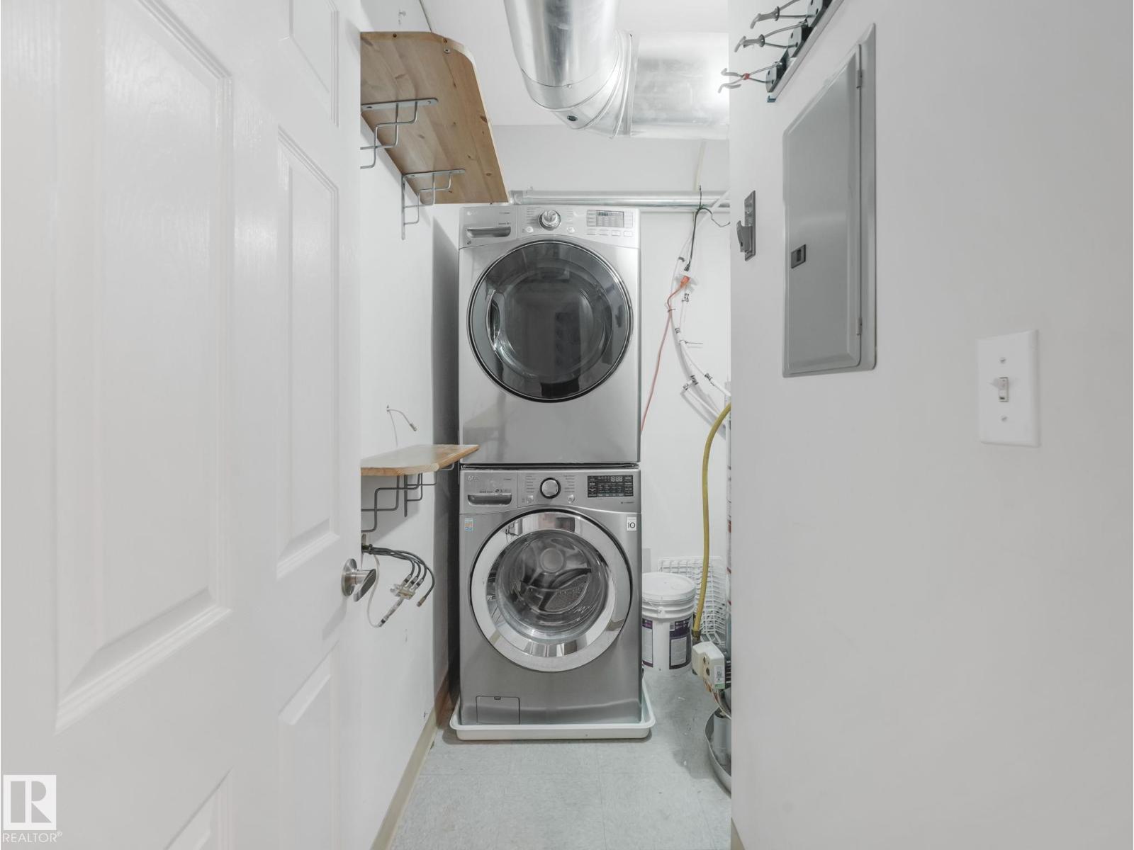 #200 10411 122 ST NW, Edmonton