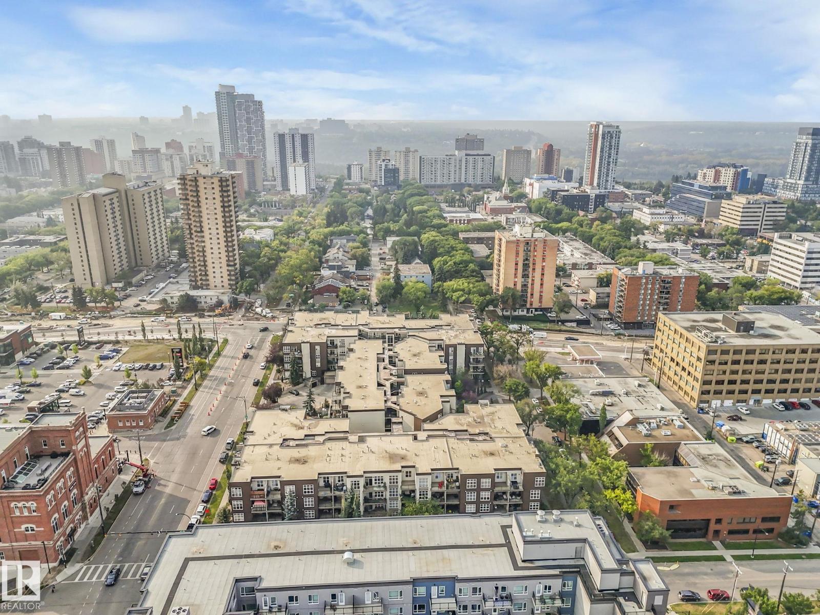 #200 10411 122 ST NW, Edmonton