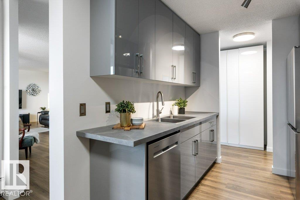 #802 8220 JASPER AV NW, Edmonton