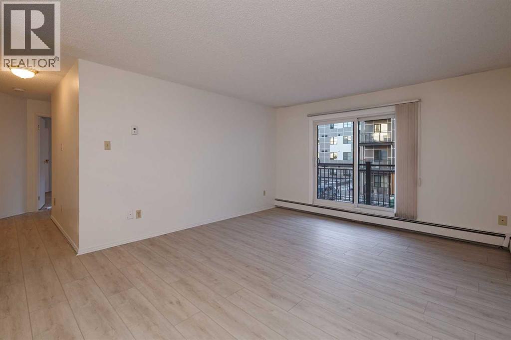 Single Family House for Sale in    Avenue SW Windsor Park Calgary 