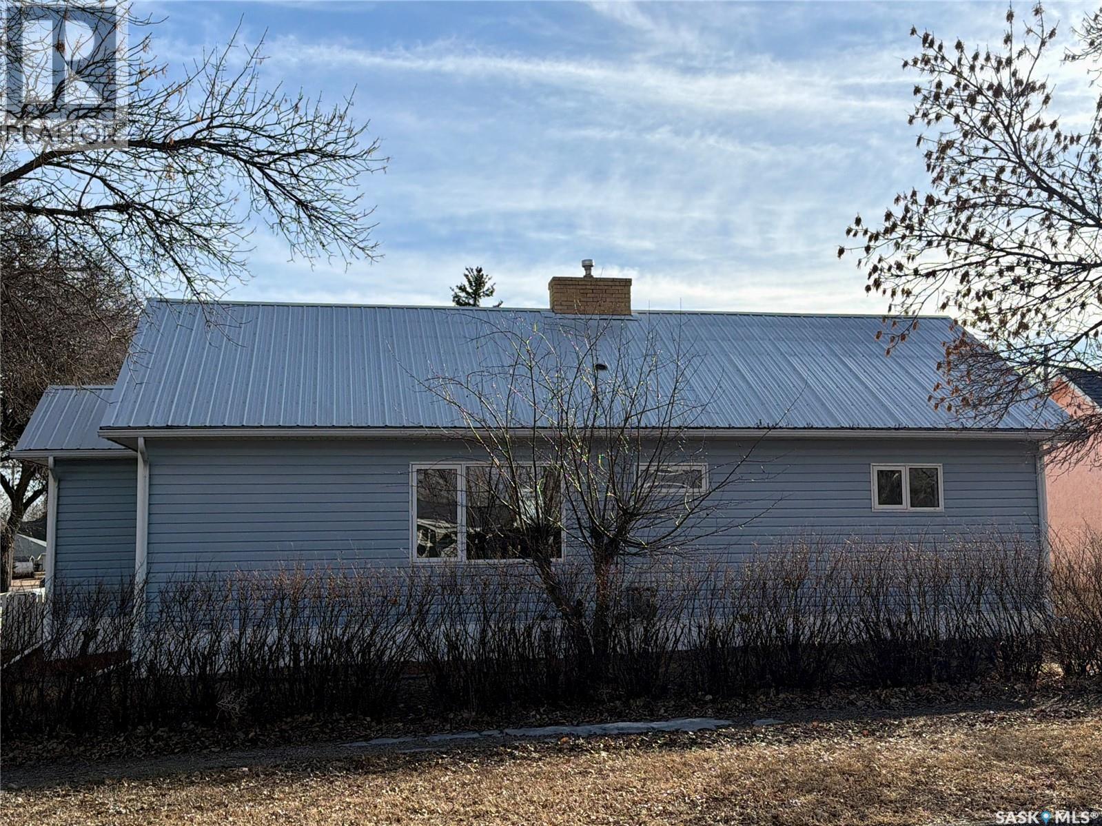 133 RAILWAY AVENUE - 2