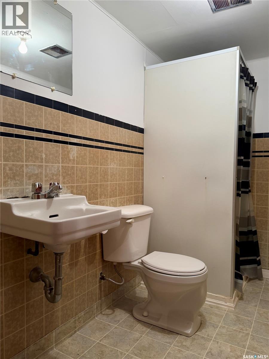 133 RAILWAY AVENUE - 23