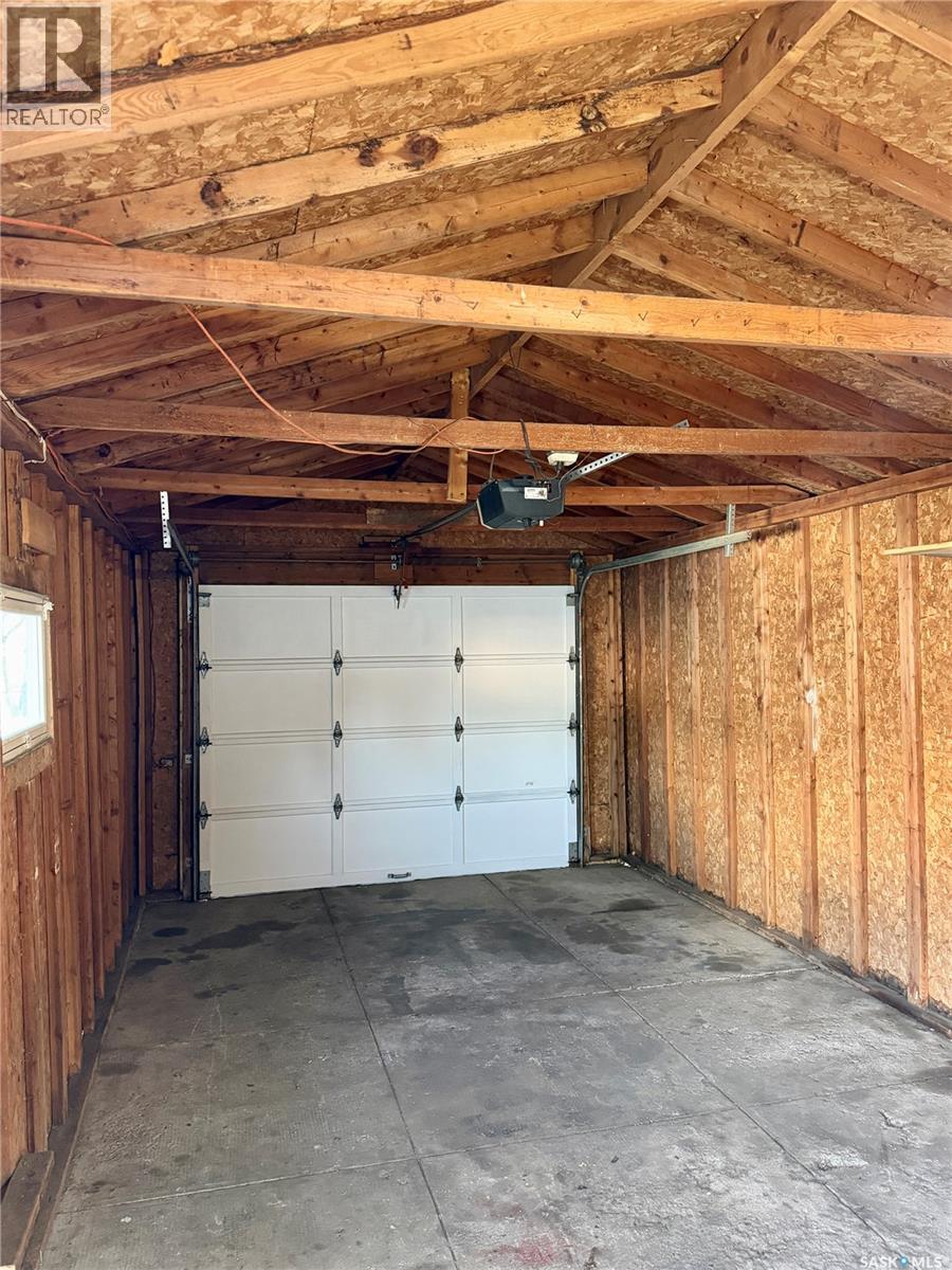133 RAILWAY AVENUE - 33
