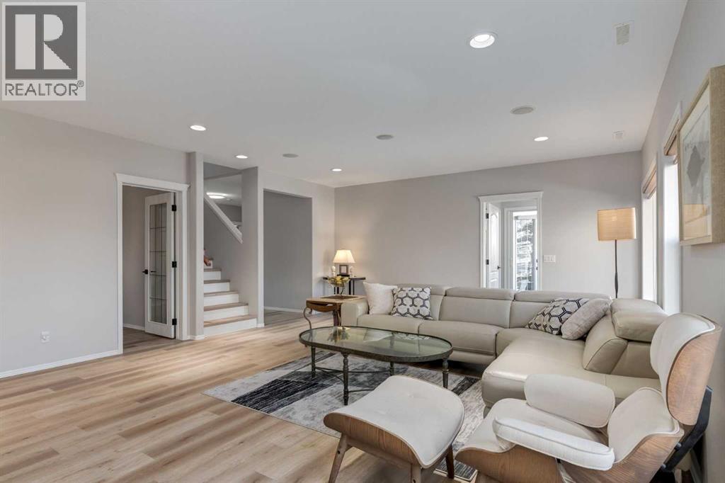 
          79 Discovery Ridge Park Southwest
            <br/>
            <span>Calgary</span>
            , 
            <span>AB</span>
             <span>T3H5G4</span>
         - Photo 22