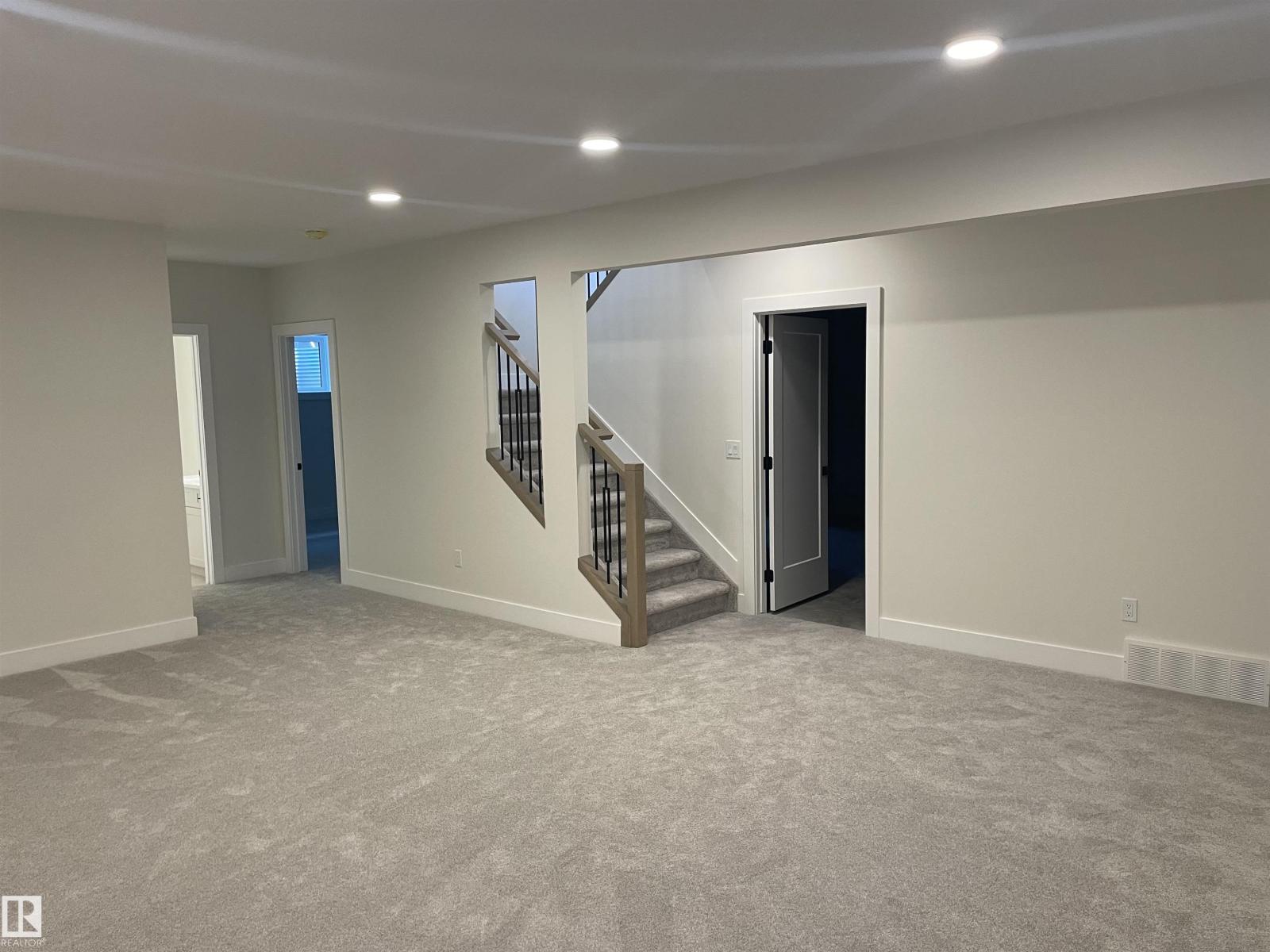 4112 GINSBURG PL NW, Edmonton