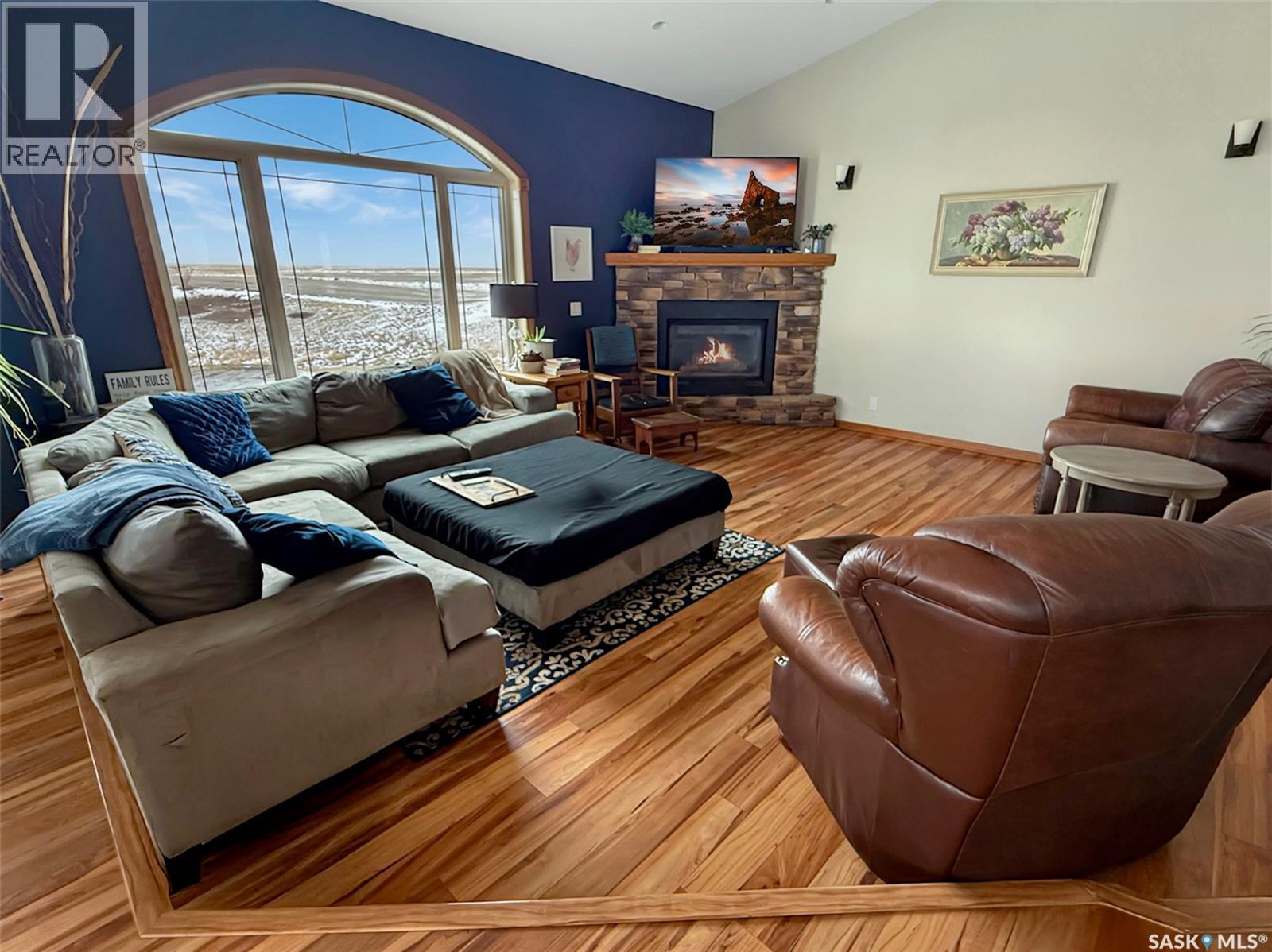 The landing acreage — photo 8
