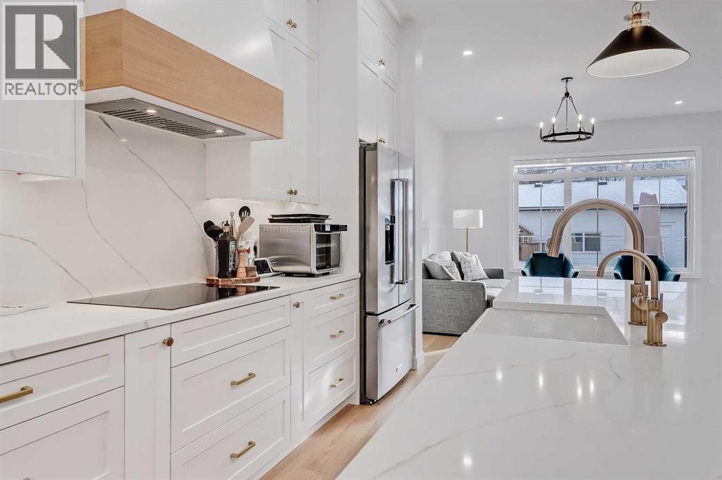 Single Family House for Sale in   Avenue SW Windsor Park Calgary 