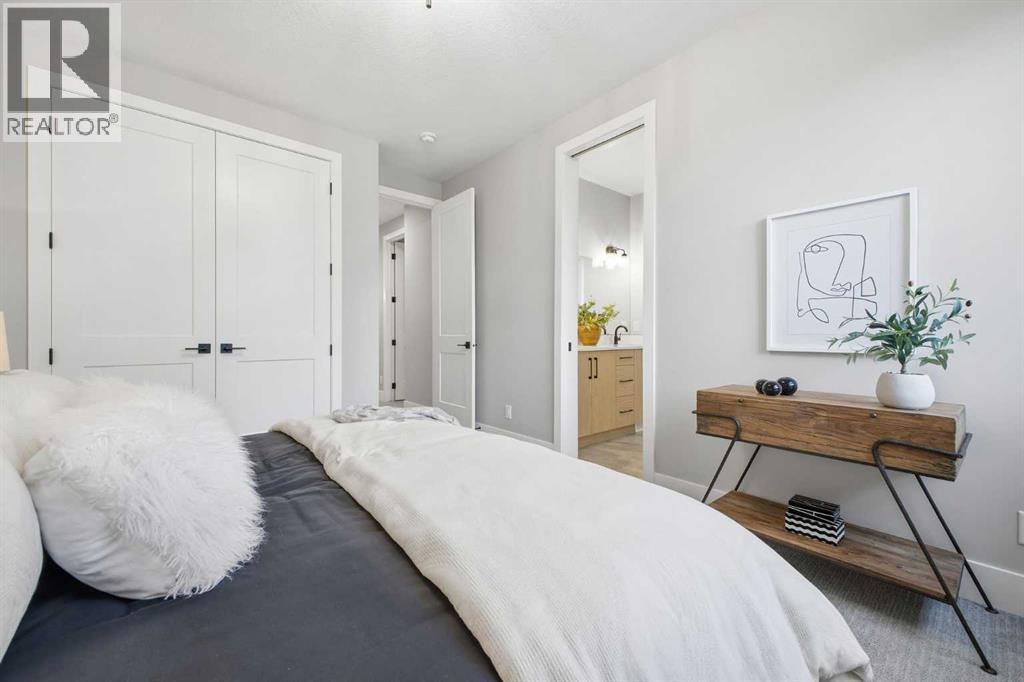 Single Family House for Sale in  West Glen Crescent SW Westgate Calgary 