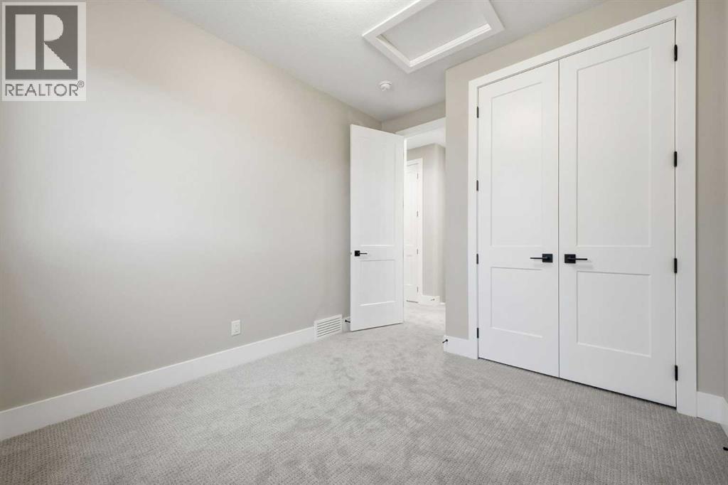 Single Family House for Sale in  West Glen Crescent SW Westgate Calgary 