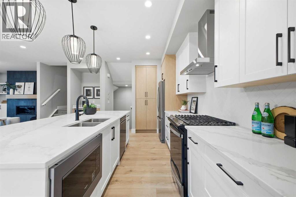 Single Family House for Sale in  West Glen Crescent SW Westgate Calgary 