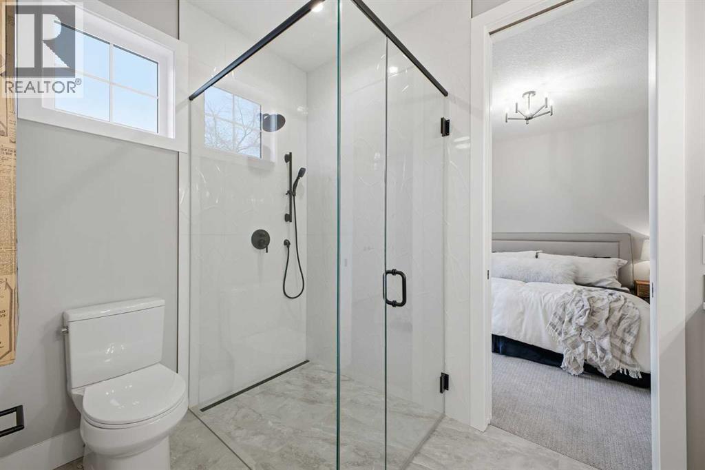 Single Family House for Sale in  West Glen Crescent SW Westgate Calgary 