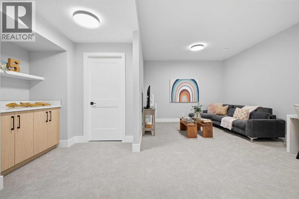 Single Family House for Sale in  West Glen Crescent SW Westgate Calgary 